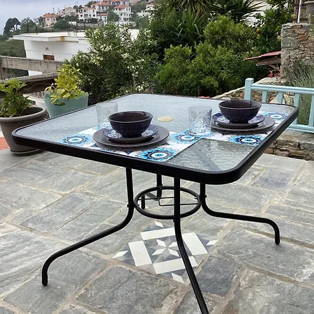 Apartment νοσταλγός-πέτρινο σπίτι με θέα στο αιγαίο *