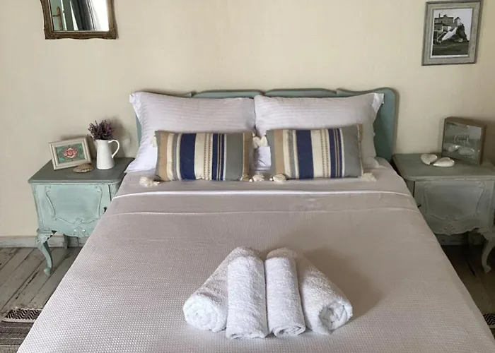 νοσταλγός-πέτρινο σπίτι με θέα στο αιγαίο Apartman Szkópelosz